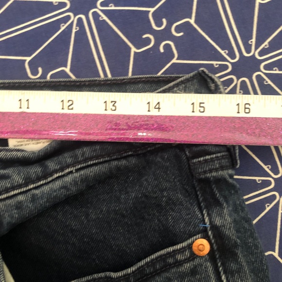 R19 Levi’s wedgie Icon fit high rise button fly jeans size 31 black & blue - Picture 12 of 13